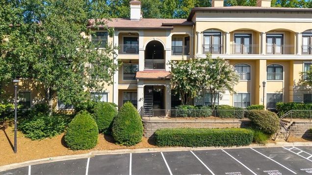 3777 Peachtree Road NE Unit 713
