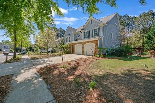 35 Kestrel Circle Covington, GA House Active - Photo 1 of 17. Opens carousel modal