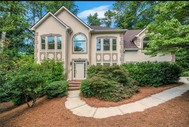 3333 Trails End Road NE