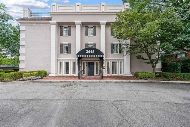 3648 Peachtree Road Unit #4S Atlanta, GA Condo Active - Photo 1 of 37. Opens carousel modal