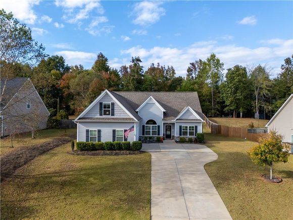 5641 Wooded Valley Way