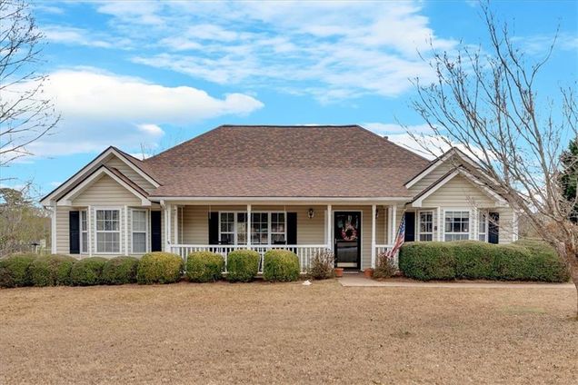 251 Bent Creek Drive Dallas, GA House Active - Photo 1 of 49. Opens carousel modal