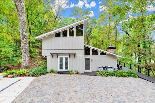 2500 Cove Road