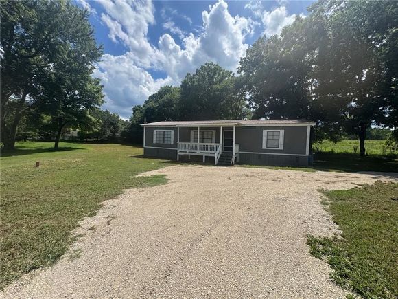 148 Knight Drive NE