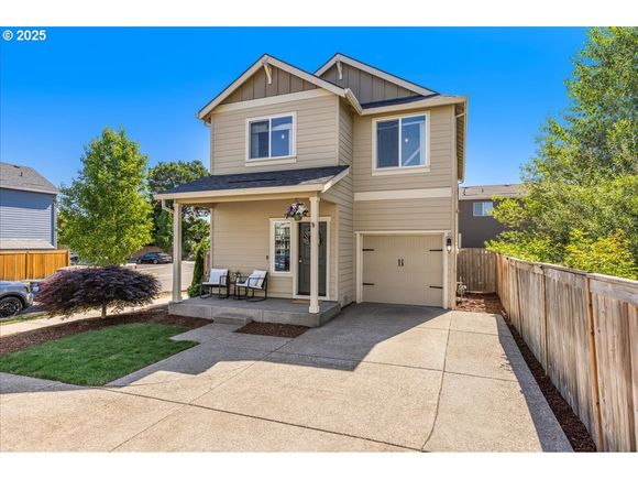 13017 NE 56th St Vancouver, WA House Active - Photo 1 of 31. Opens carousel modal
