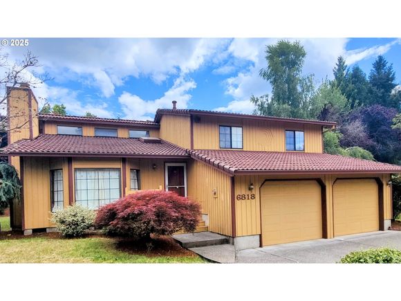 6818 SE 114th Ave Portland, OR Townhouse Active - Photo 1 of 25. Opens carousel modal