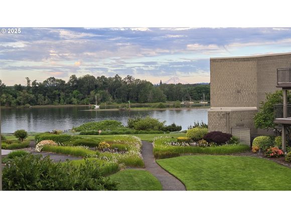 5624 S Riverside Ln Unit 8 Portland, OR Condo Active - Photo 1 of 11. Opens carousel modal
