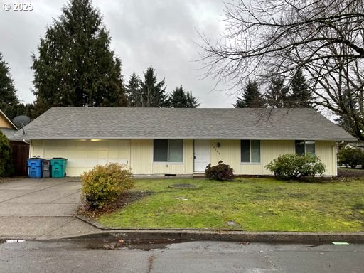 10107 NE 9th St Vancouver, WA House Active - Photo 1 of 23. Opens carousel modal