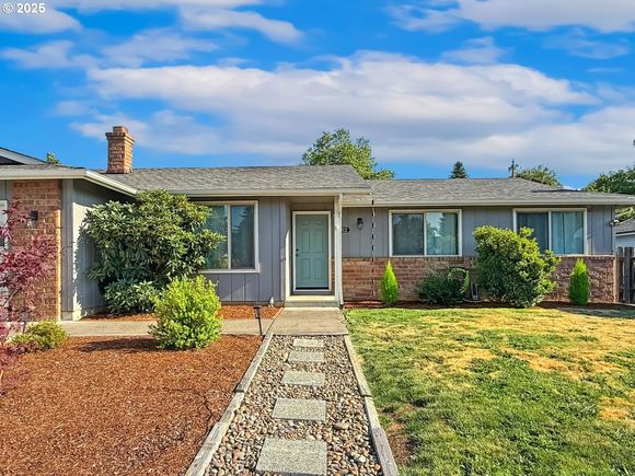762 Randall Dr
