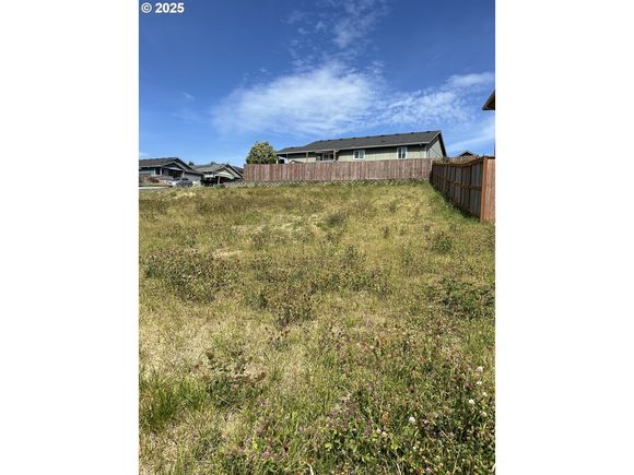 1001 E 9th St Lafayette, OR Plot of land Active - Photo 1 of 4. Opens carousel modal