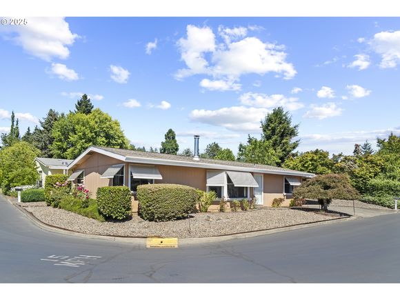 100 SW 195th Ave Unit 204