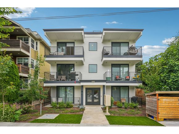 3920 N Montana Ave Unit 301