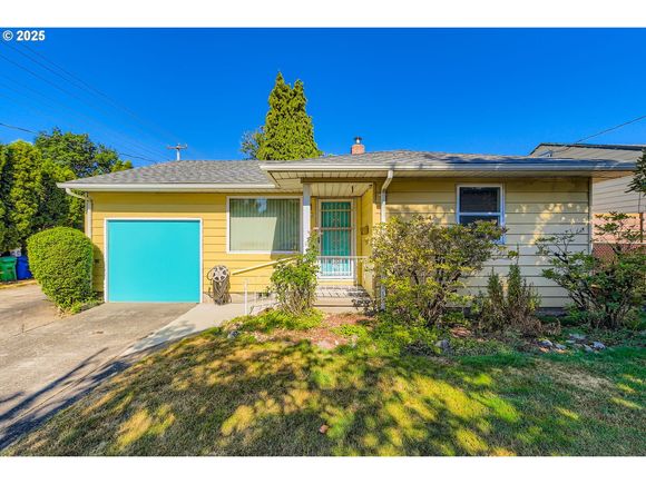 9832 N Van Houten Ave Portland, OR House Active - Photo 1 of 30. Opens carousel modal