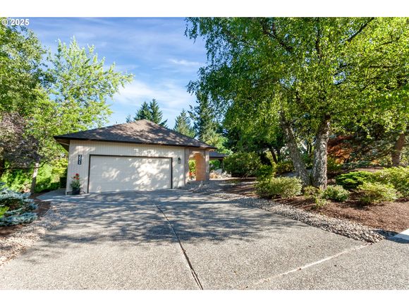 2524 Orchard Hill Pl