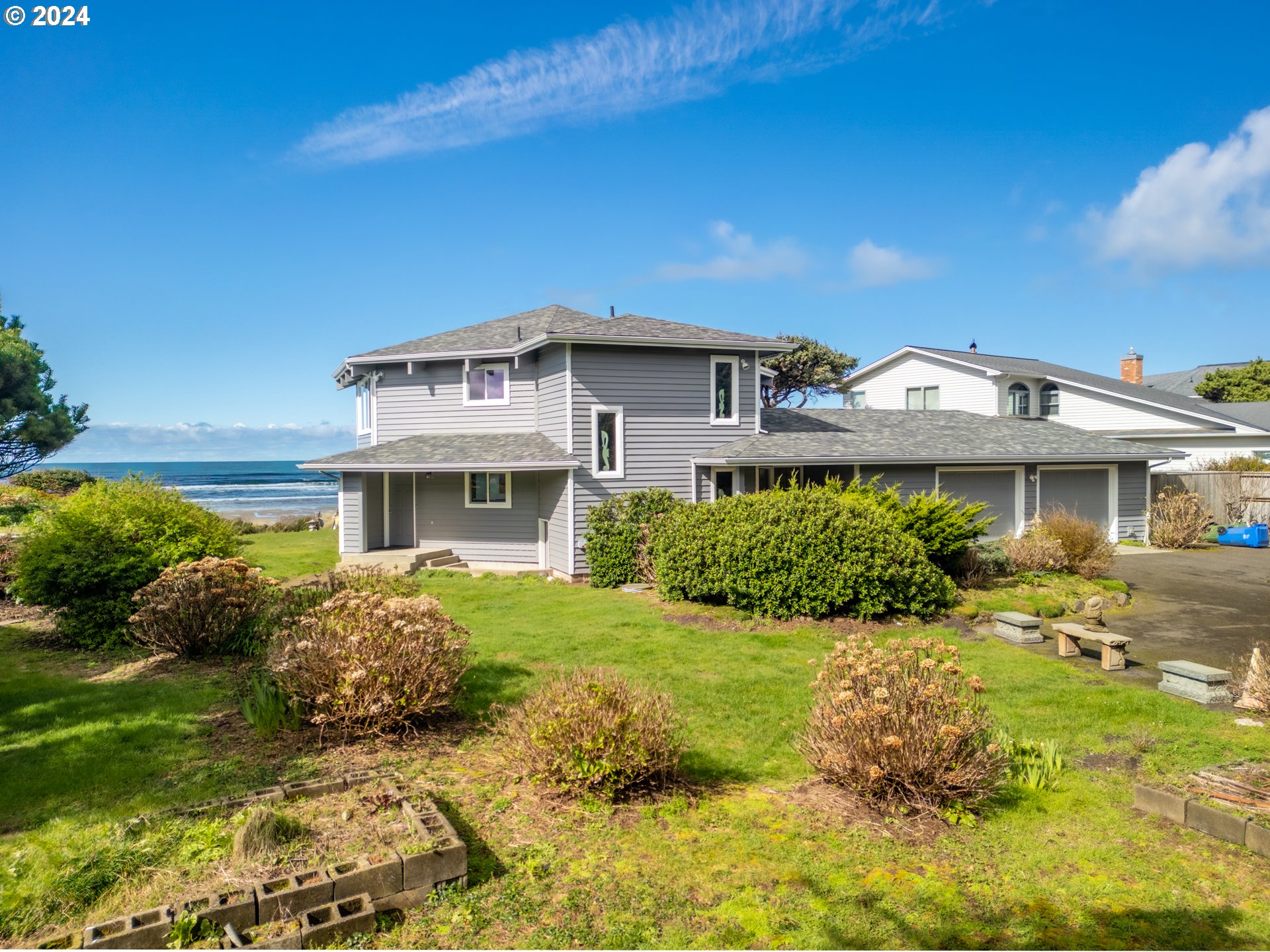 4990 SW Surf Pnes Ln  