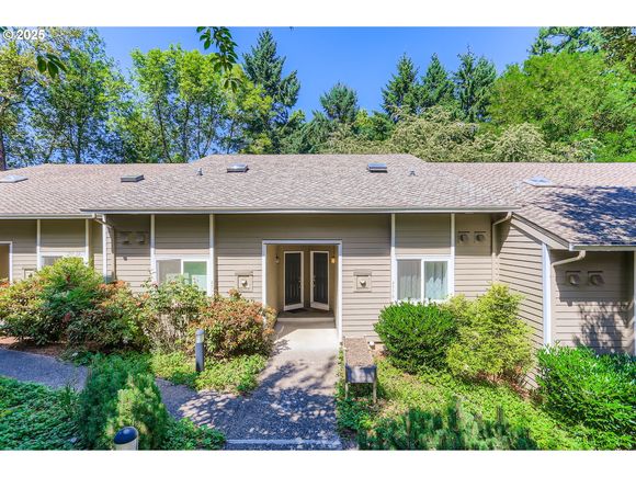4570 SW Comus Pl Unit 8-D