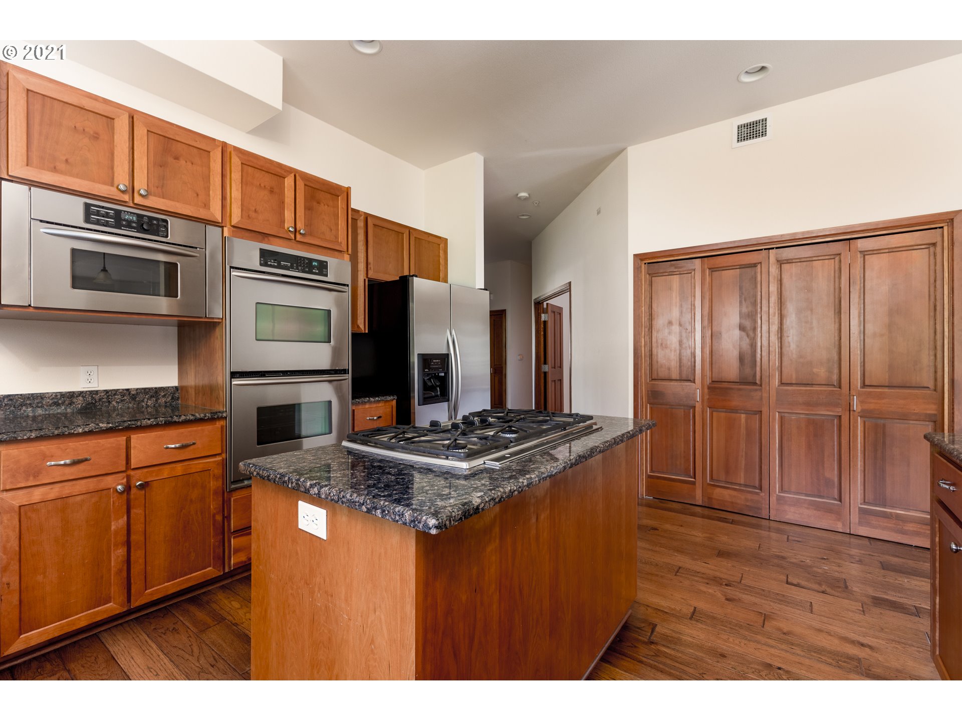 8065 SE Grand Ave 206, Portland, OR 97202 Estately 🧡 MLS 21488751