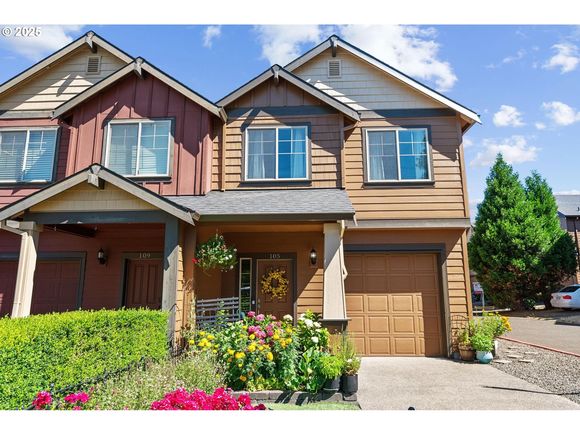 105 Lawton Rd OregonCity, OR Townhouse Active - Photo 1 of 48. Opens carousel modal