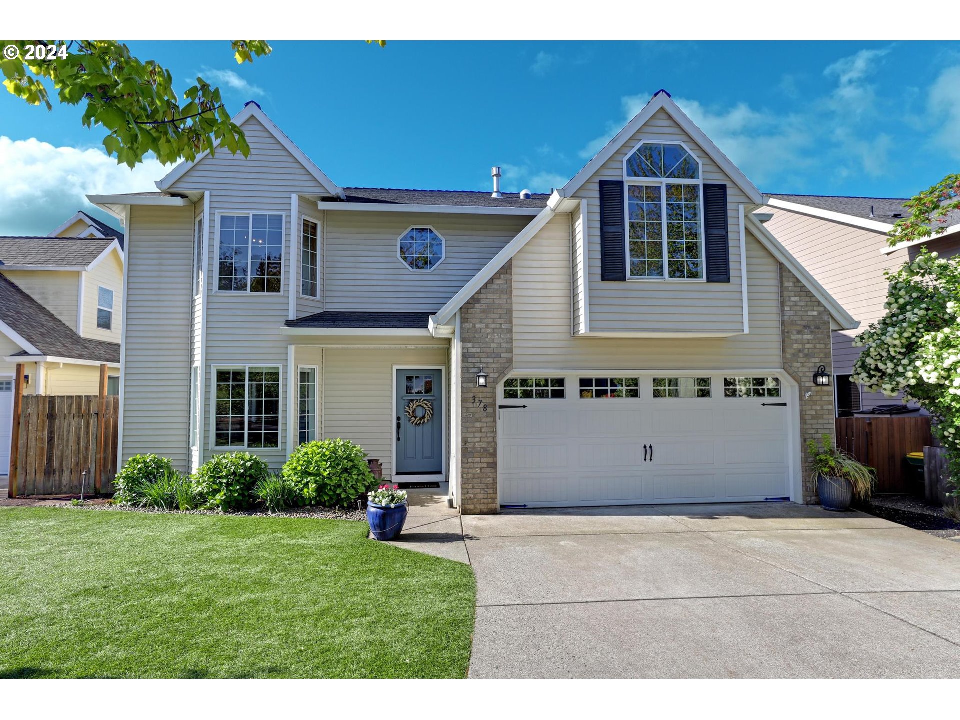 378 BLUE JAY AVE  