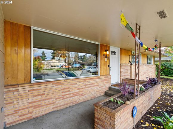 640 NE 199th Ave Portland, OR House Sold - Photo 1 of 1. Opens carousel modal