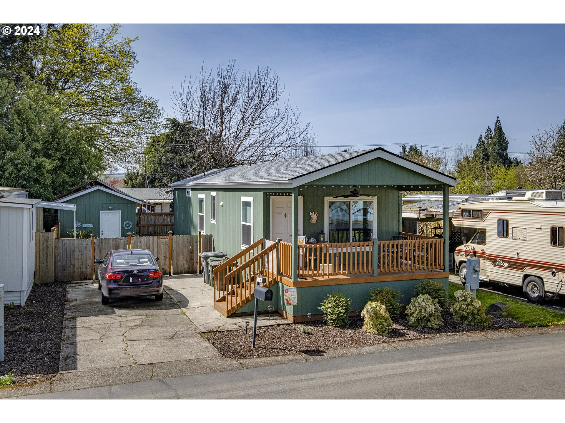 1901 SE Minter Bridge Rd Unit 98  