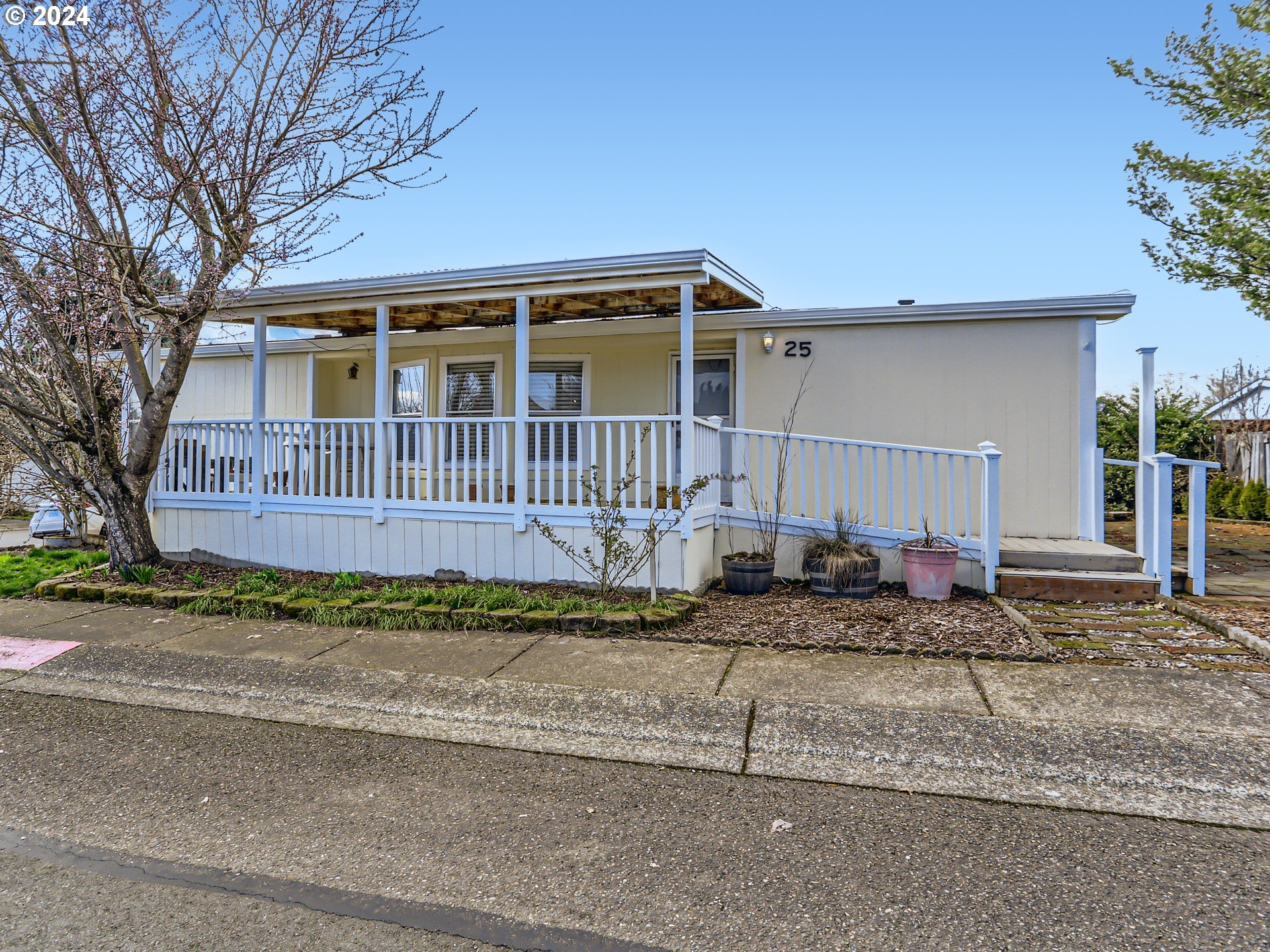 8300 NE Quatama St Unit 25