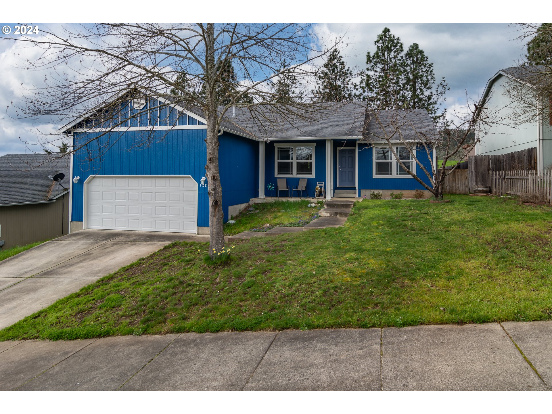 122 Salmon St  