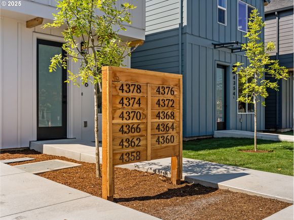 4376 NE Going St Portland, OR House Active - Photo 1 of 14. Opens carousel modal