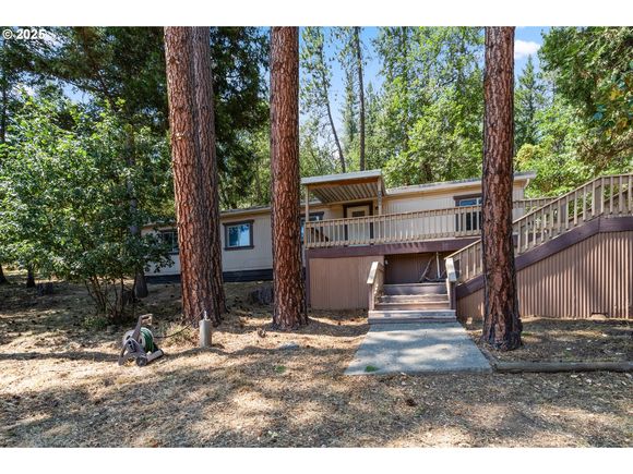 8359 E Evans Creek Rd