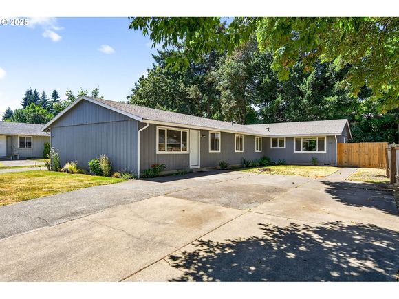 355 S Manzanita Ct