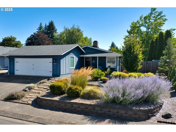 6073 Bethel Loop Albany, OR House Active - Photo 1 of 32. Opens carousel modal