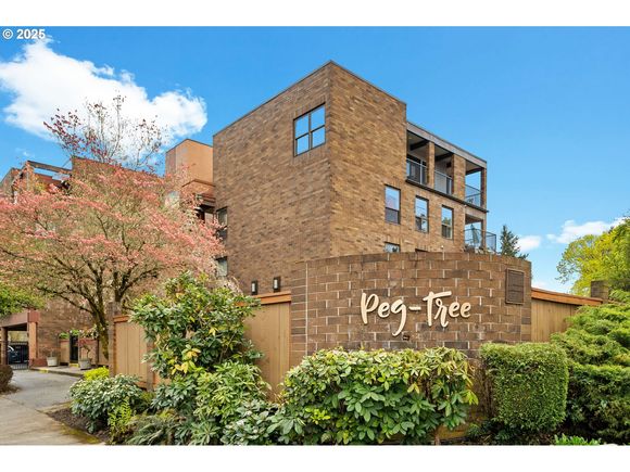 100 Leonard St Unit 3-4