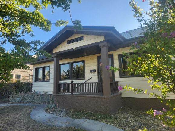 307 N 4th St Nyssa, OR House Active - Photo 1 of 5. Opens carousel modal