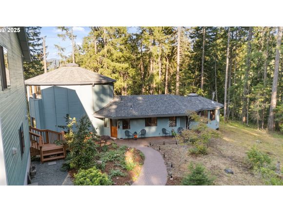 80926 Turkey Run Rd Creswell, OR House Active - Photo 1 of 46. Opens carousel modal