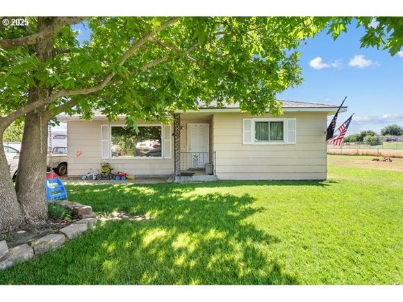 375 SE Fourth St Irrigon, OR House Active - Photo 1 of 36. Opens carousel modal