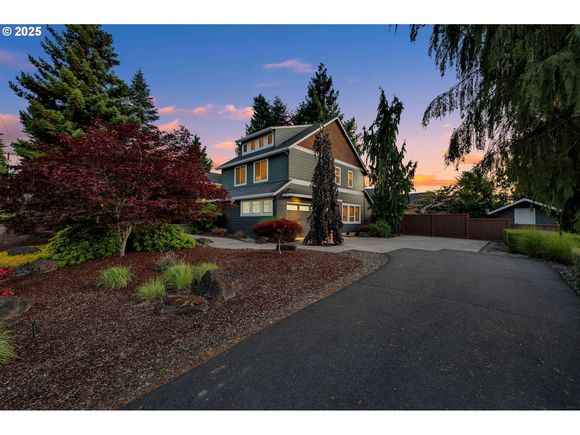 11204 NW 16th Ave Vancouver, WA House Active - Photo 1 of 48. Opens carousel modal
