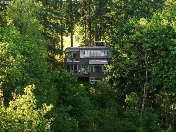 20586 S Nursery Ln OregonCity, OR House Active - Photo 1 of 48. Opens carousel modal
