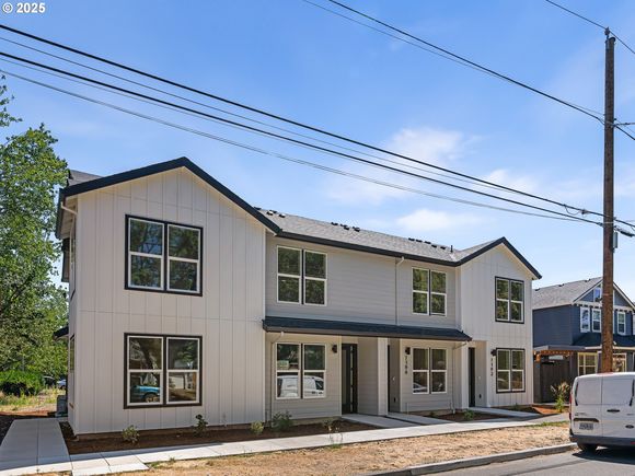 7200 SE Woodward St Unit 2