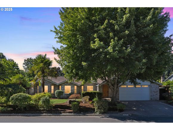 18395 Wood Thrush St LakeOswego, OR House Active - Photo 1 of 48. Opens carousel modal