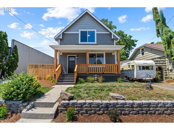 15 NE 80th Ave