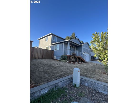 725 Joel Palmer Way