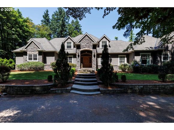 1261 SW Underhill Rd Portland, OR House Active - Photo 1 of 47. Opens carousel modal