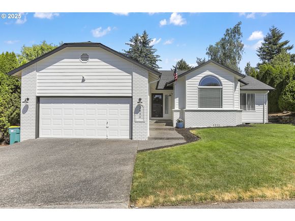 2844 SE Chandler Ave Troutdale, OR Townhouse Active - Photo 1 of 37. Opens carousel modal