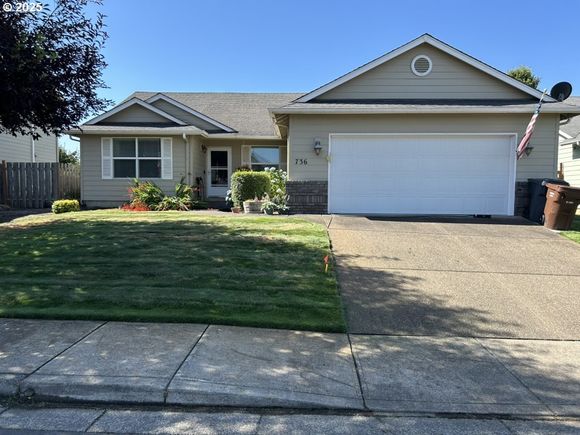 736 Kelsey Loop Molalla, OR House Active - Photo 1 of 22. Opens carousel modal