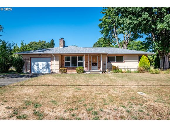 3302 Pine St Longview, WA House Active - Photo 1 of 37. Opens carousel modal
