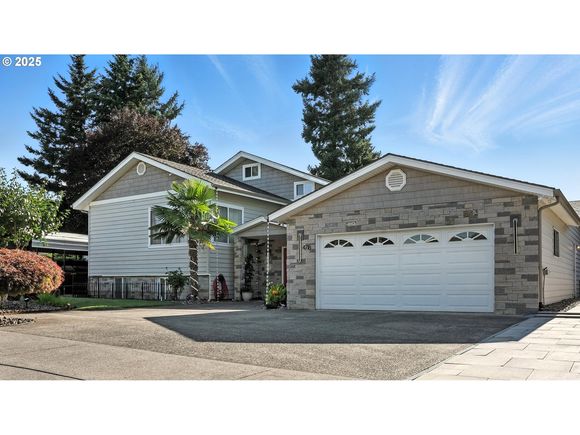 4718 NE 129th Ave Vancouver, WA House Active - Photo 1 of 30. Opens carousel modal
