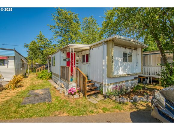 16745 SE Division St Unit 19 Portland, OR House Active - Photo 1 of 16. Opens carousel modal