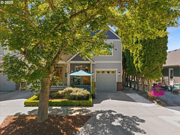 341 NE 3rd Ave