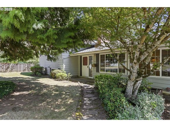 1314 NW 4th St