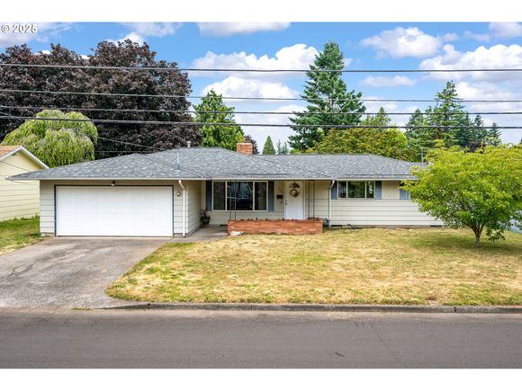 1505 NW 4th St Gresham, OR House Active - Photo 1 of 31. Opens carousel modal